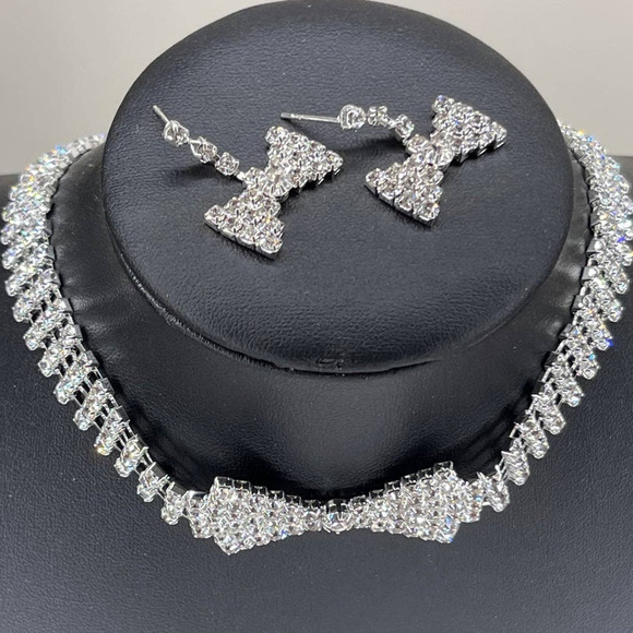 NEW Jewelry Set Necklace  & Earrings Clear / Silver Adjustable 16" 18" 20" S13 - Picture 3 of 4